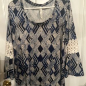 NY Collection navy and white 3/4 sleeve tunic